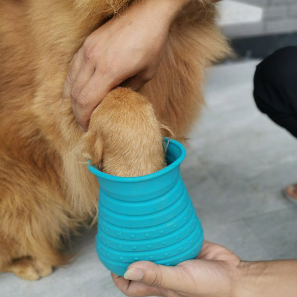 Portable Dog Paw Cleaner Cup – Gentle Silicone Brush for Shiba Inu & Small Breeds