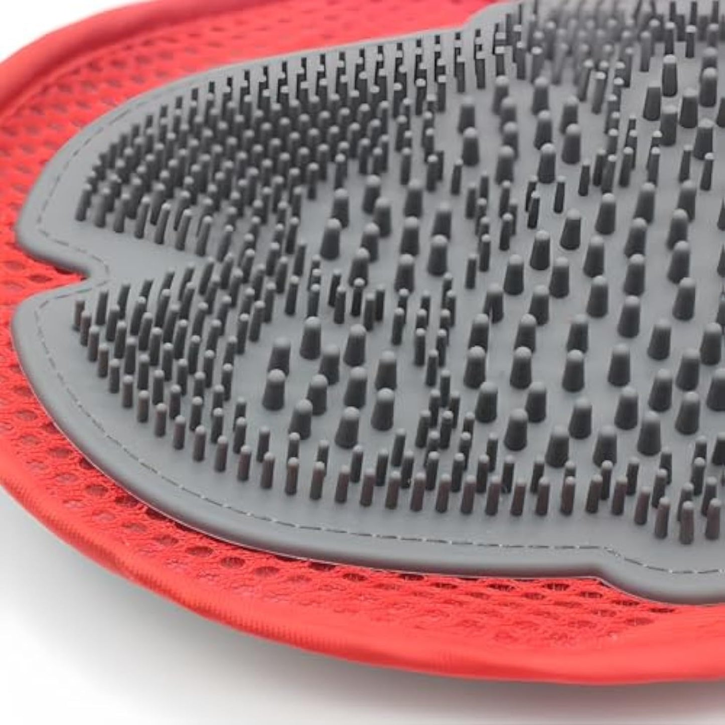 Pet Grooming & Bathing Glove – Hair Remover Mitt with Built-In Cleaning Brush